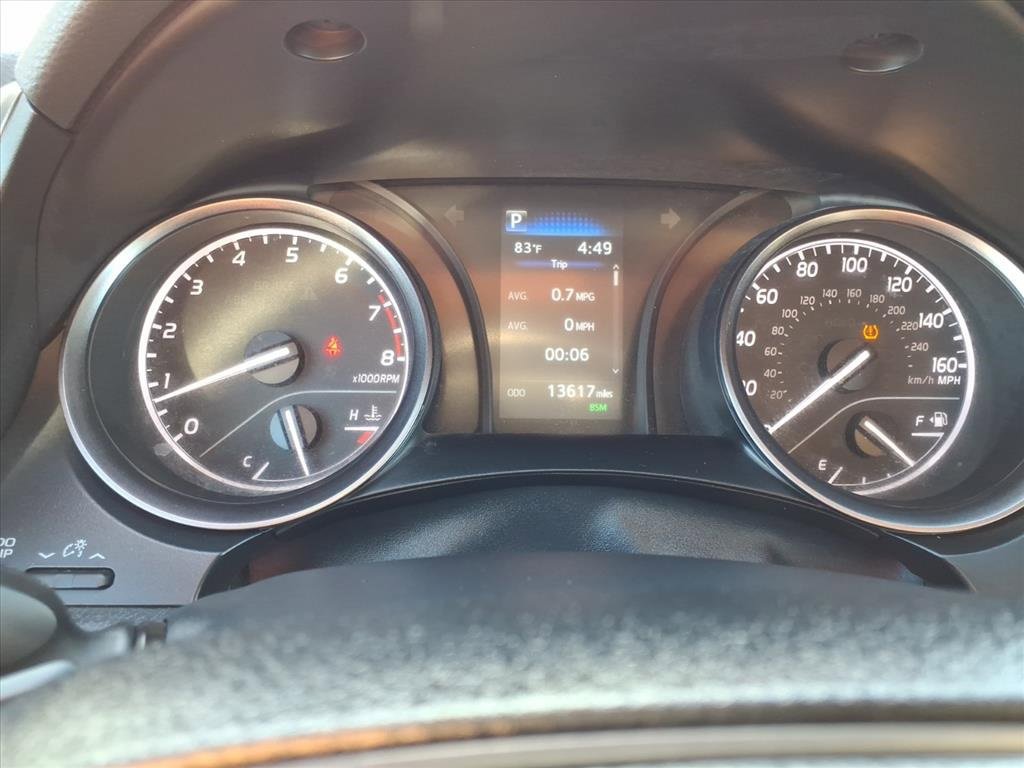 Used 2024 Toyota Camry SE image 19