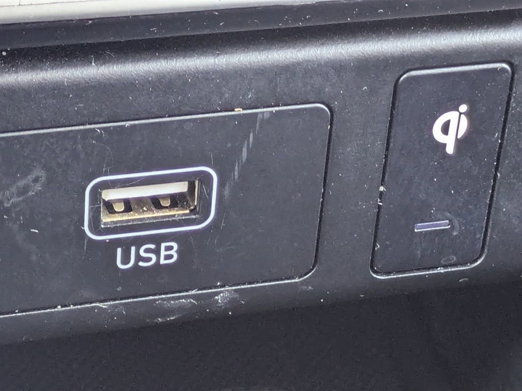 Used 2023 Hyundai Palisade Calligraphy image 26