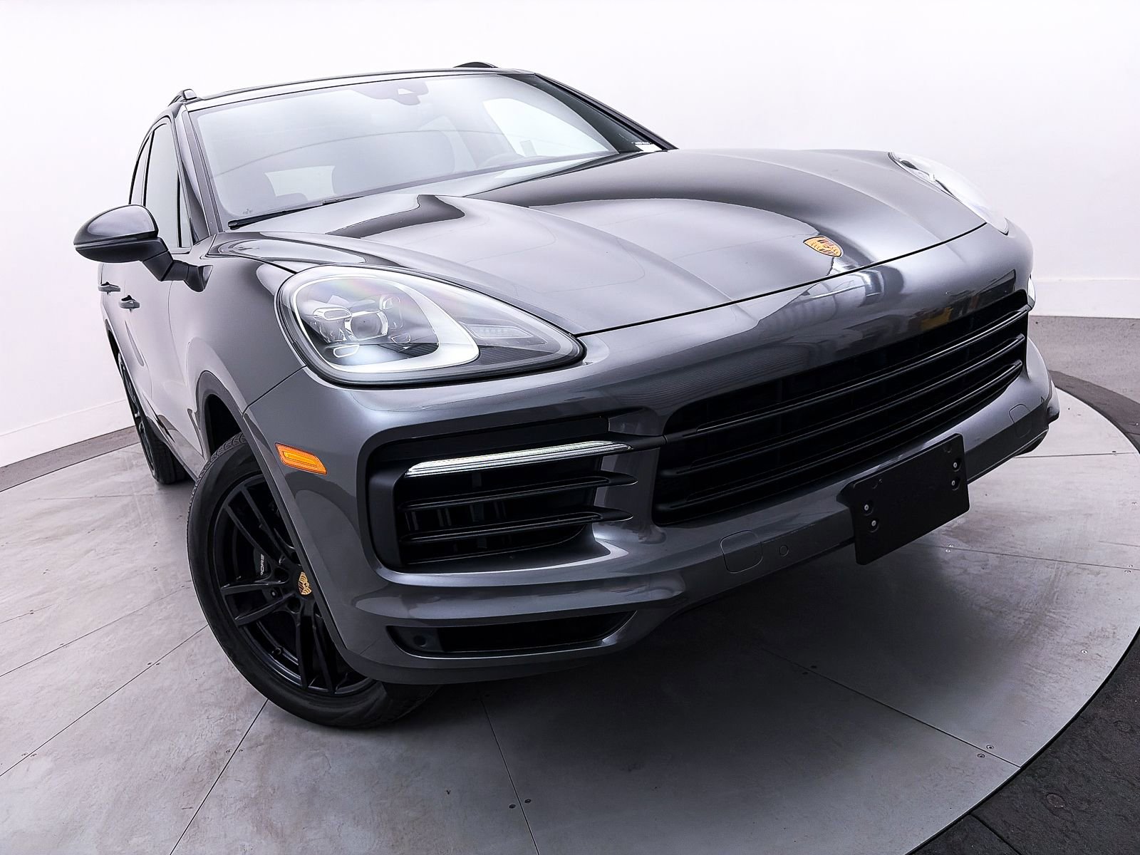 Used 2023 Porsche Cayenne image 9