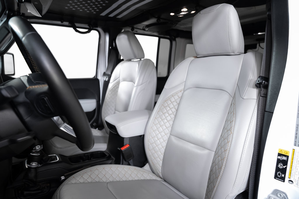 Used 2022 Jeep Wrangler Unlimited Sahara AWD/4WD image 22