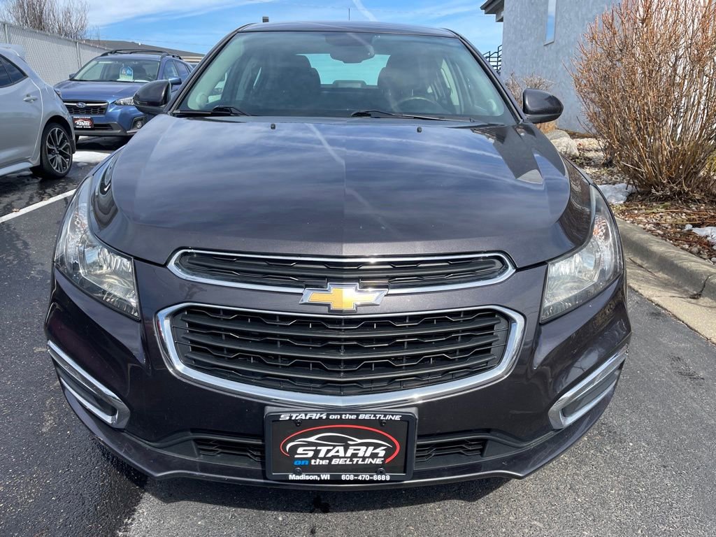 Used 2016 Chevrolet Cruze LT image 2