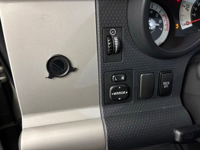 Used 2010 Toyota FJ Cruiser 4WD image 24