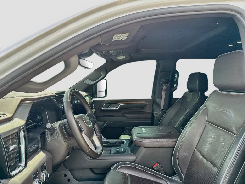 Used 2024 GMC Sierra 3500 Denali w/ Denali Reserve Package AWD/4WD image 11