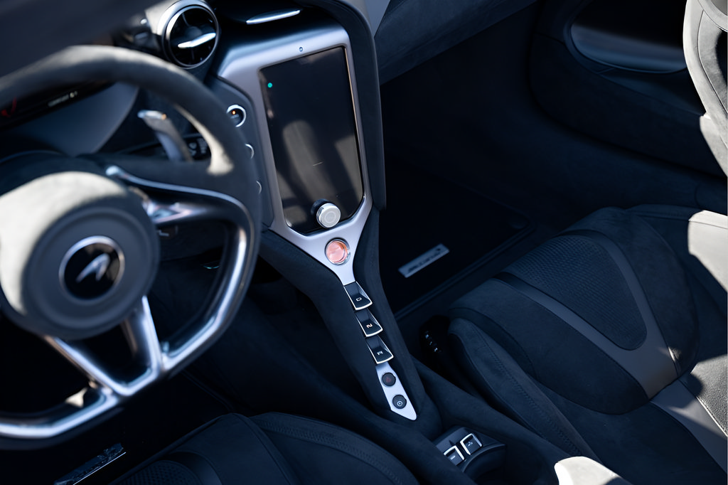 New 2026 McLaren 750S Spider RWD image 76