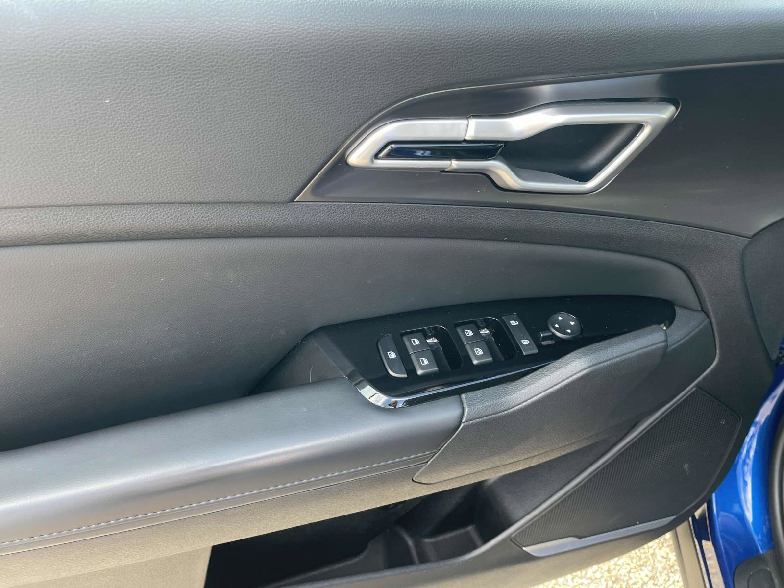 Used 2023 Kia Sportage EX image 15