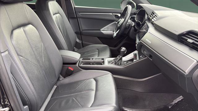 Used 2023 Audi Q3 2.0T Premium Plus w/ Premium Plus Package image 28