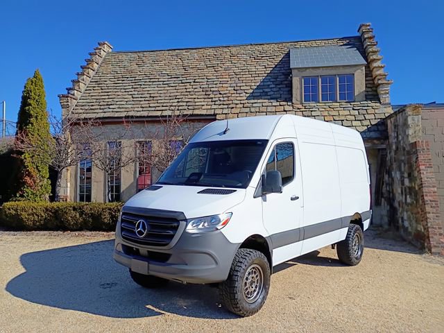 Used 2025 Mercedes-Benz Sprinter 2500 image 1