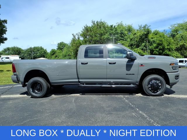 New 2026 RAM 3500 Big Horn AWD/4WD image 10