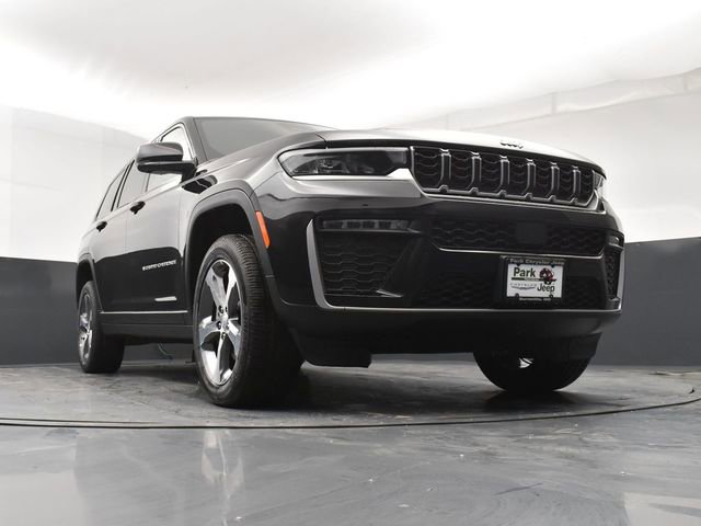 New 2026 Jeep Grand Cherokee L Limited AWD/4WD image 19