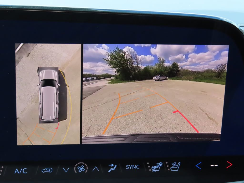 New 2026 Chevrolet Suburban Premier w/ Sun And Tow Package AWD/4WD image 9