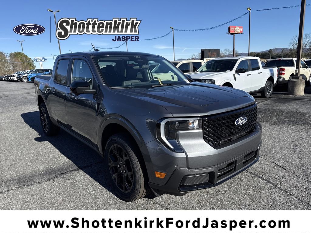 New 2026 Ford Maverick Lariat w/ Black Appearance Package