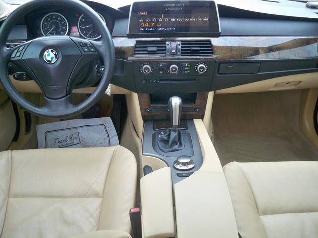 Used 2005 BMW 530i Sedan image 6