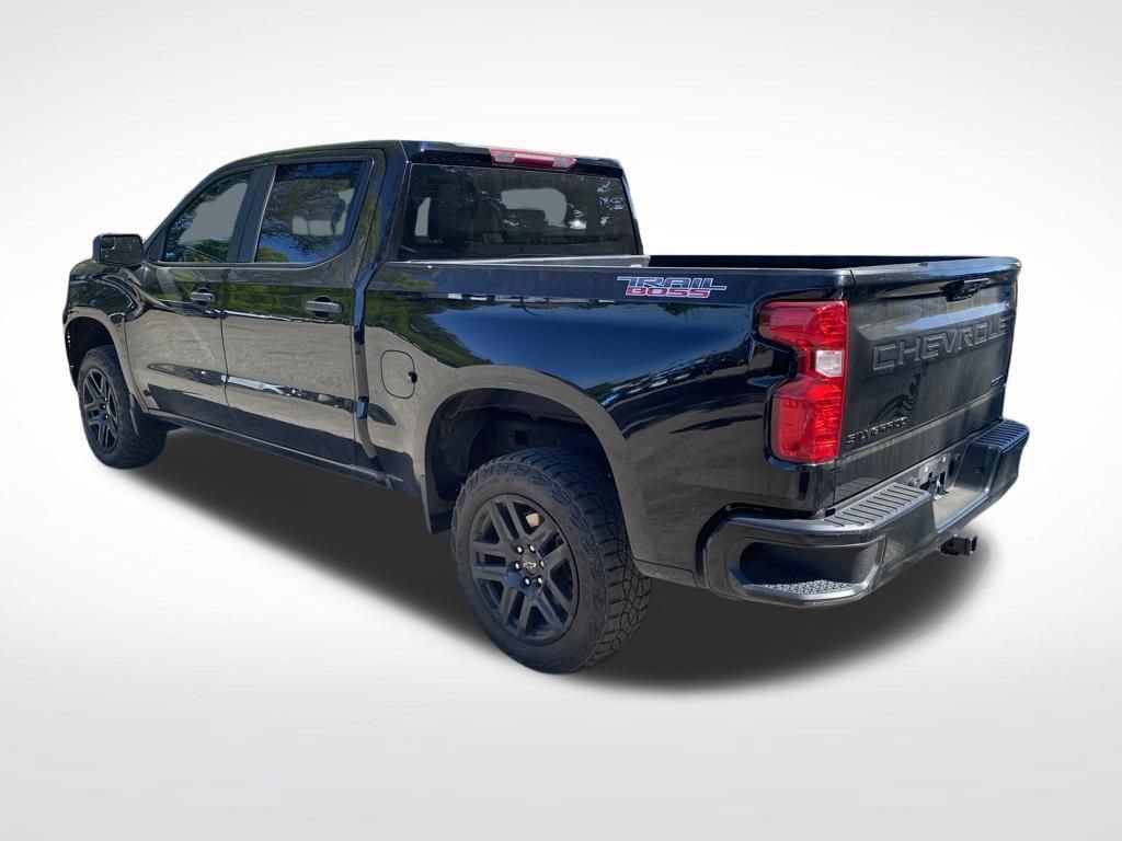 Used 2023 Chevrolet Silverado 1500 Custom Trail Boss w/ LPO, Dark Essentials Package AWD/4WD image 5
