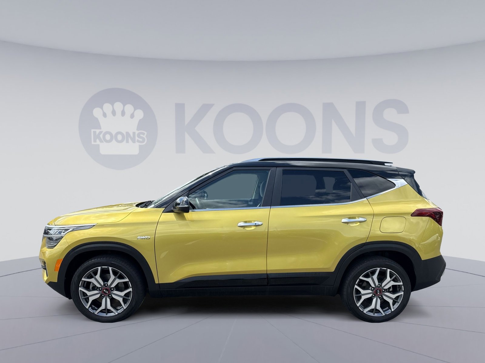 Used 2021 Kia Seltos SX AWD/4WD image 2