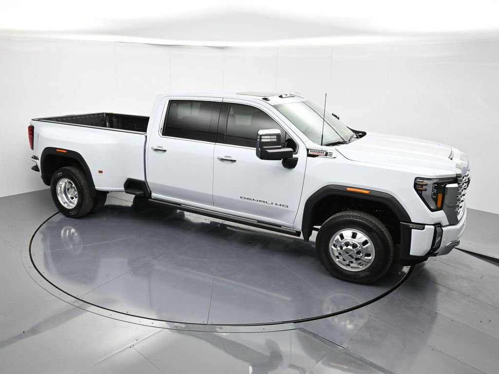 New 2026 GMC Sierra 3500 Denali w/ Technology Package image 31