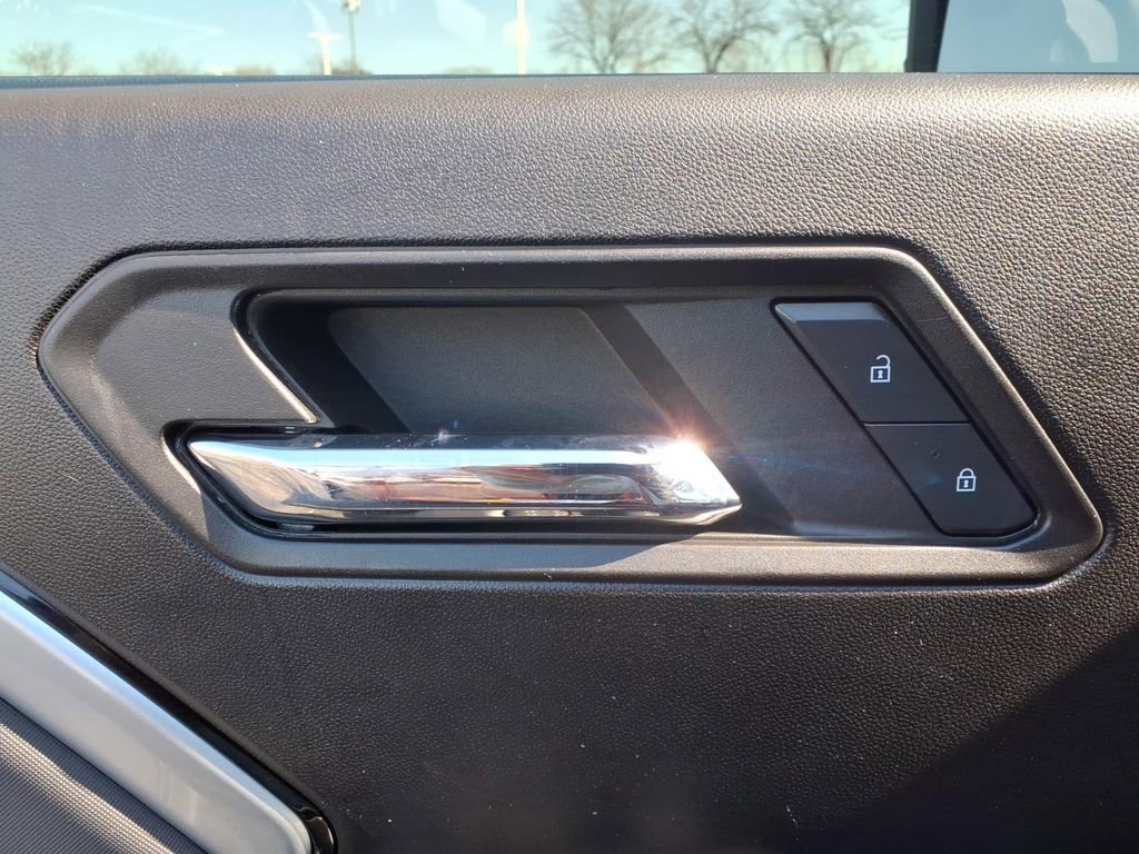 Certified 2024 Chevrolet Colorado Z71 w/ Z71 Convenience Package 2 image 17