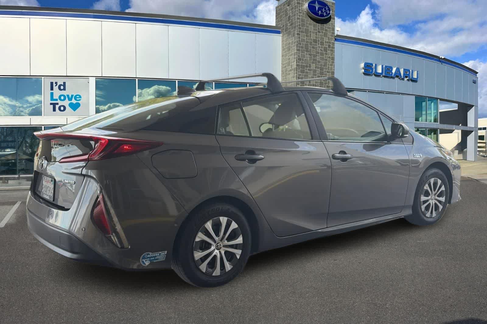 Used 2021 Toyota Prius Prime Limited FWD image 2