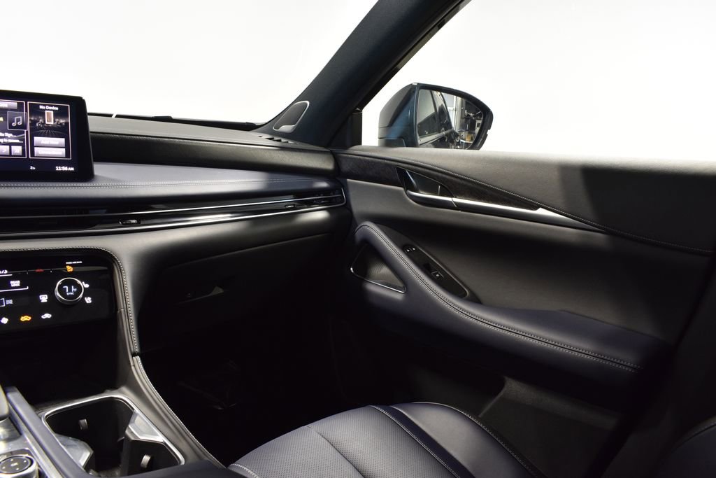 Certified 2026 INFINITI QX60 Sport w/ Dark Cargo Package image 14