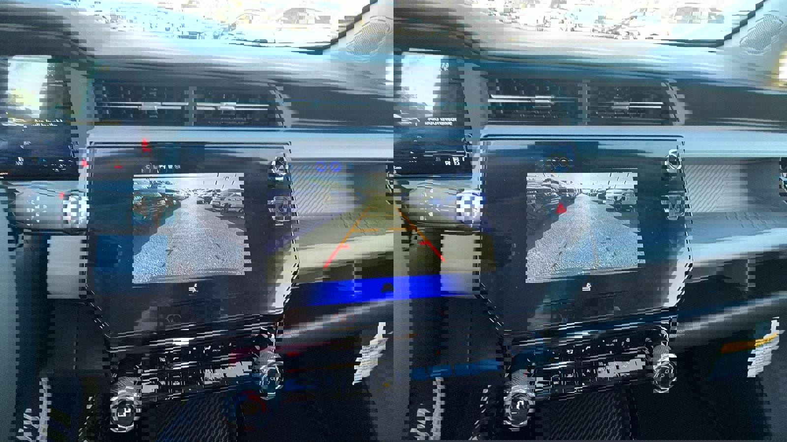 New 2027 Chevrolet Bolt LT w/ Comfort Package image 23