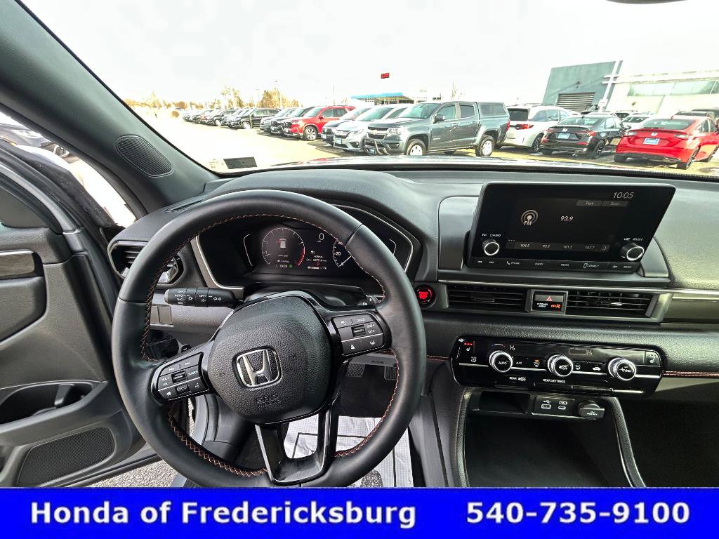 Certified 2024 Honda Pilot Sport image 16