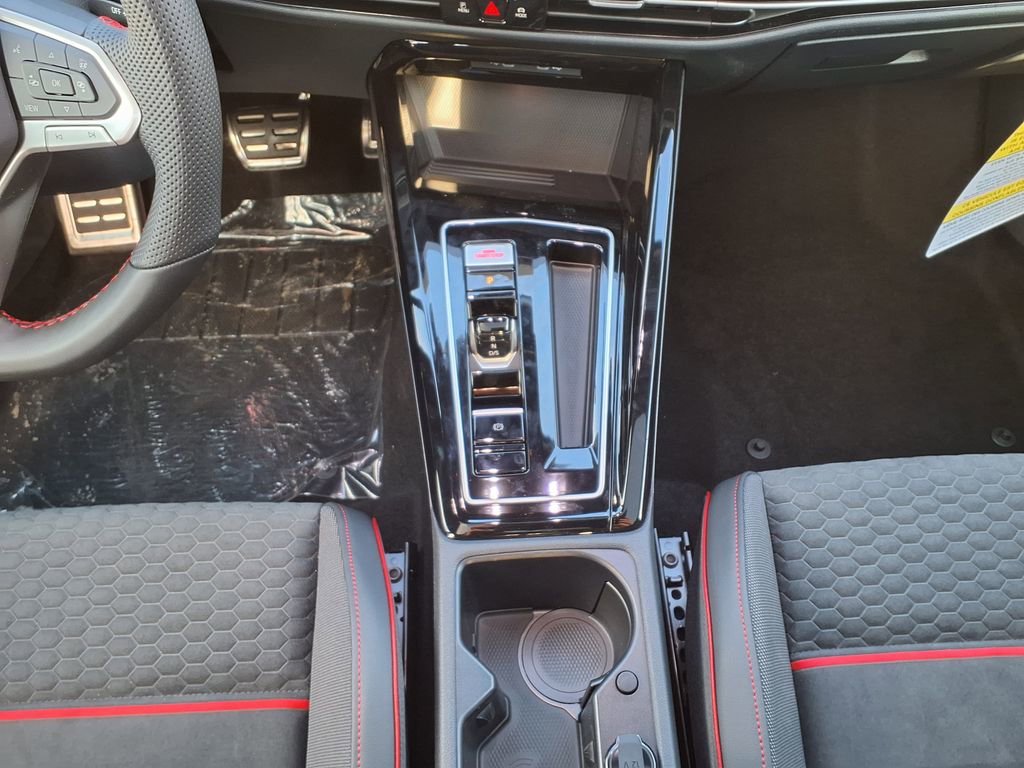 New 2026 Volkswagen GTI SE FWD image 20