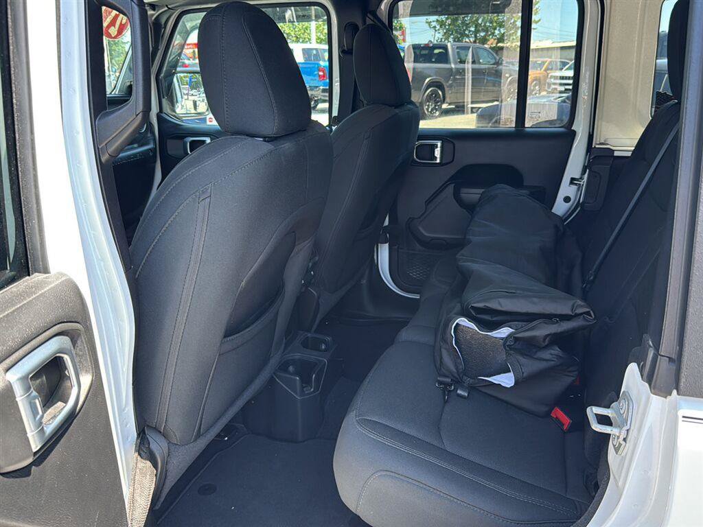 Used 2021 Jeep Wrangler Unlimited Sport AWD/4WD image 16