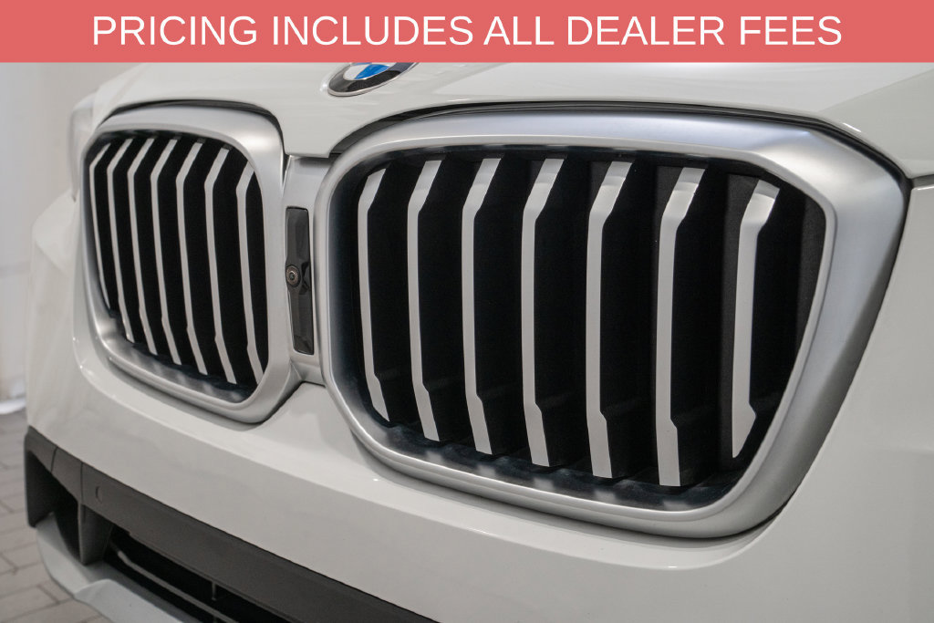 Used 2023 BMW X3 xDrive30i w/ Premium Package AWD/4WD image 4