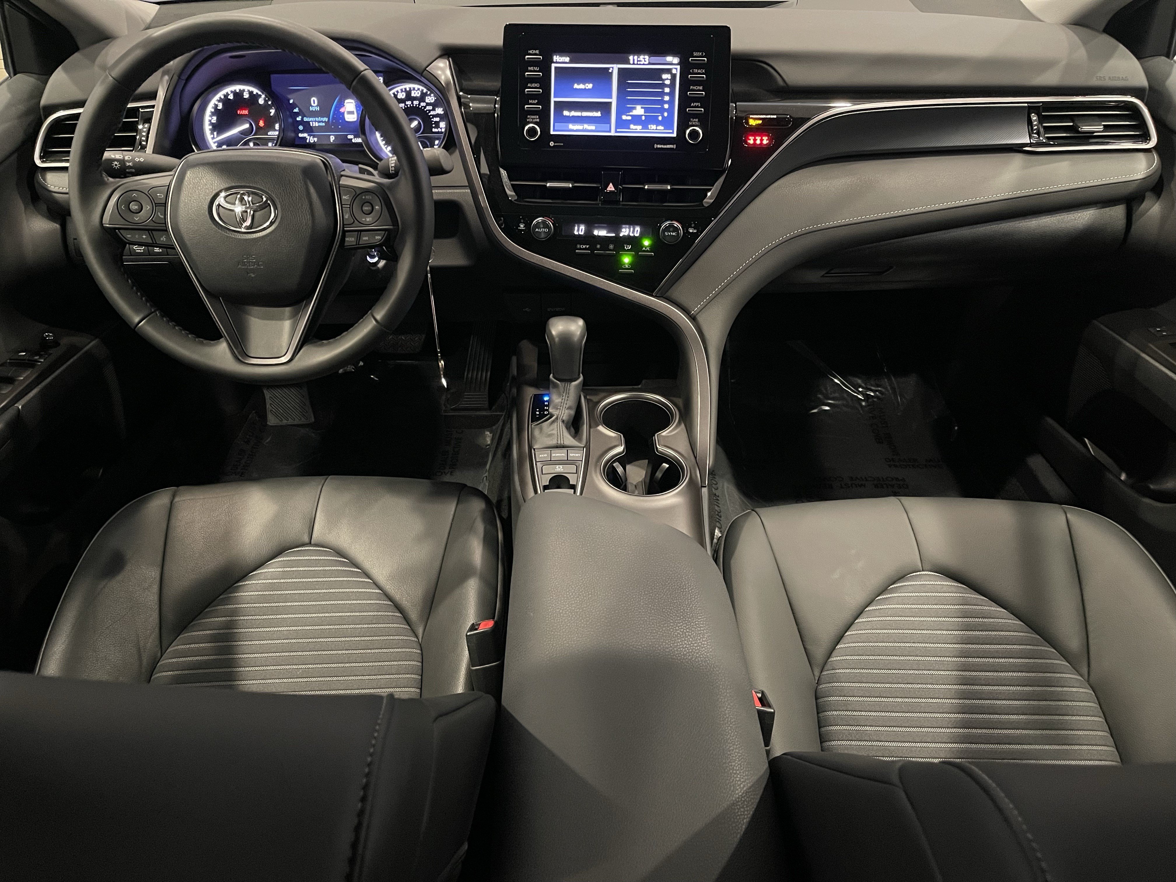 Used 2024 Toyota Camry SE AWD/4WD image 16