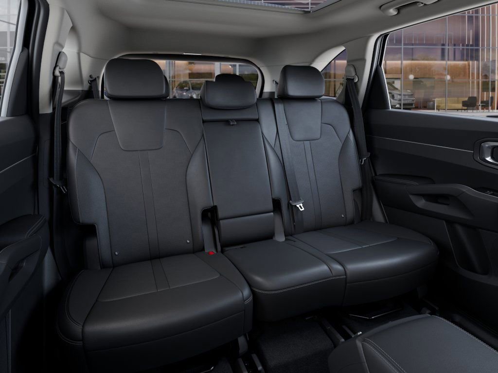 Used 2025 Kia Sorento S w/ Panoramic Sunroof Package image 16