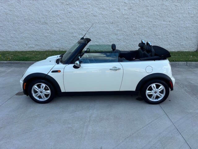 Used 2006 MINI Cooper Convertible image 22