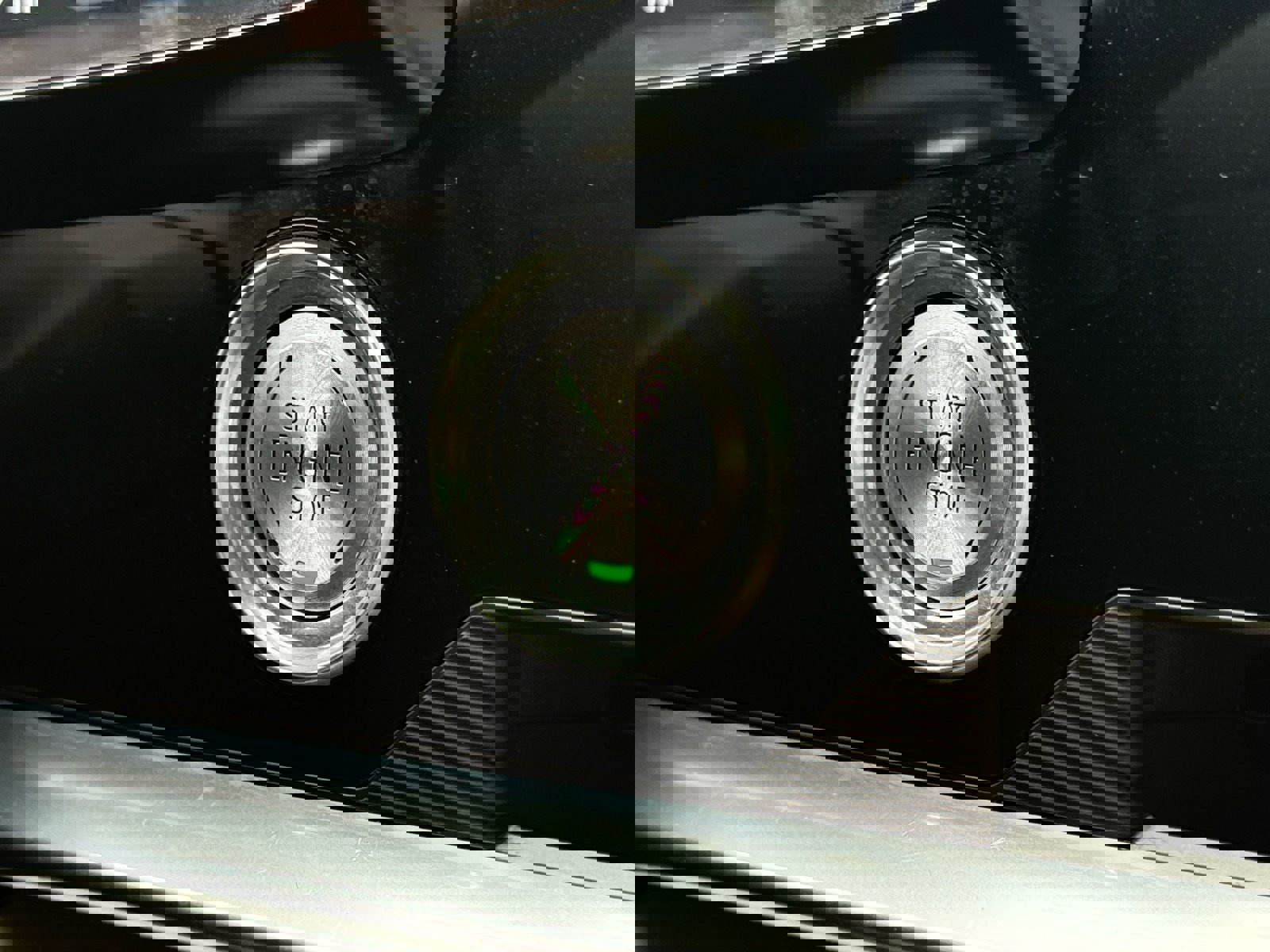 Used 2022 Chevrolet Corvette Stingray Premium Conv w/ Z51 Performance Package RWD image 26