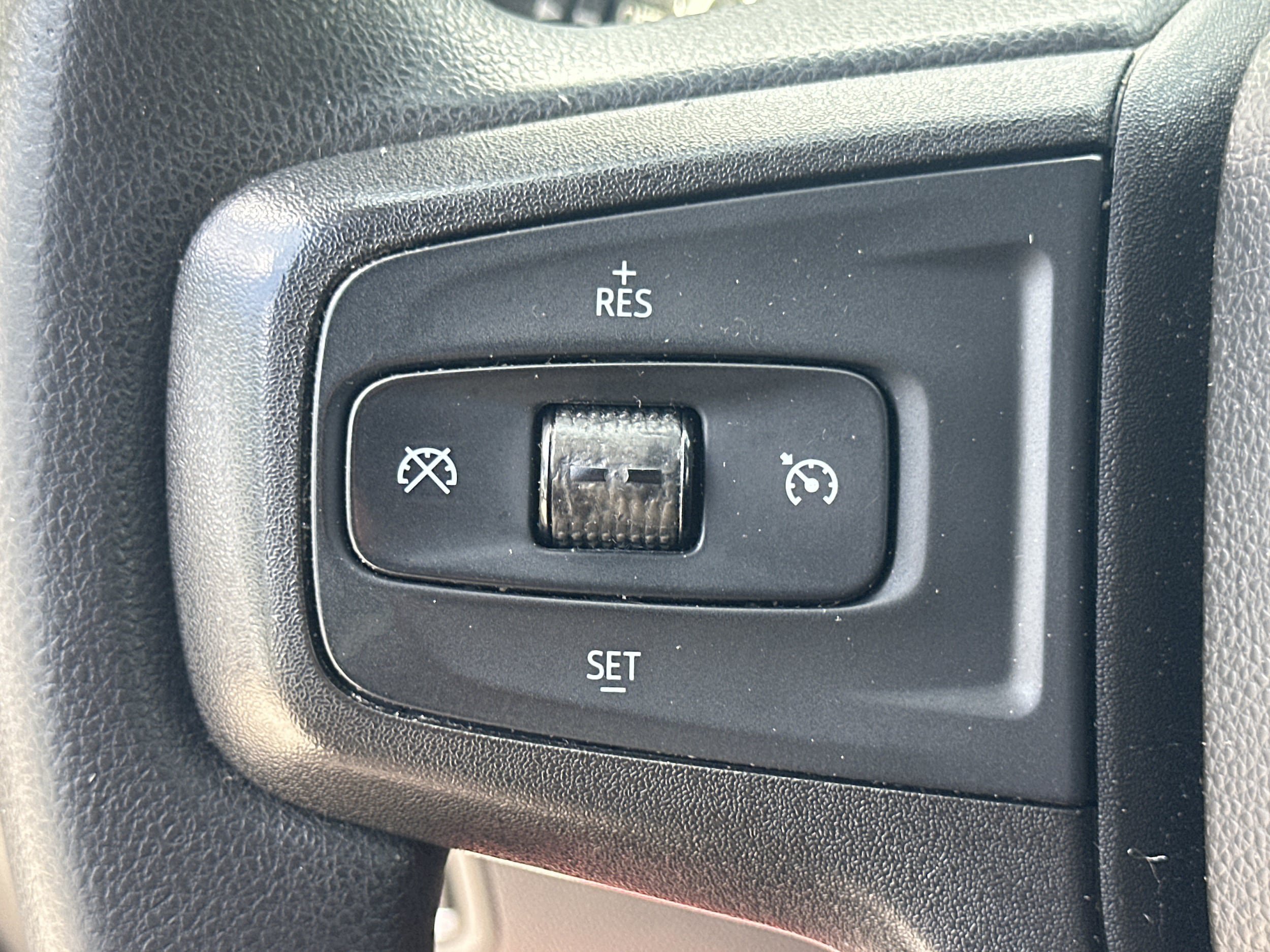 Used 2020 Chevrolet Silverado 1500 Custom Trail Boss w/ Custom Convenience Package AWD/4WD image 24