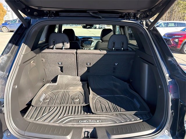 Used 2023 Chevrolet TrailBlazer RS w/ Sun and Liftgate Package image 21