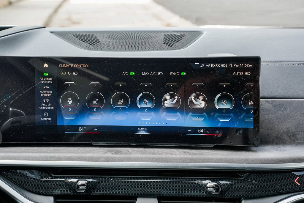 Used 2023 BMW X7 xDrive40i w/ M Sport Package image 14