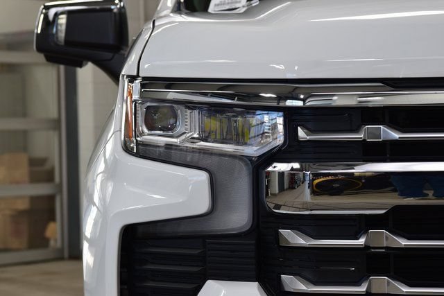 New 2026 Chevrolet Silverado 1500 LTZ w/ LTZ Premium Package AWD/4WD image 12