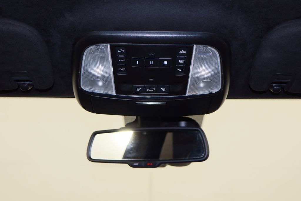 Used 2014 Jeep Grand Cherokee Summit image 25