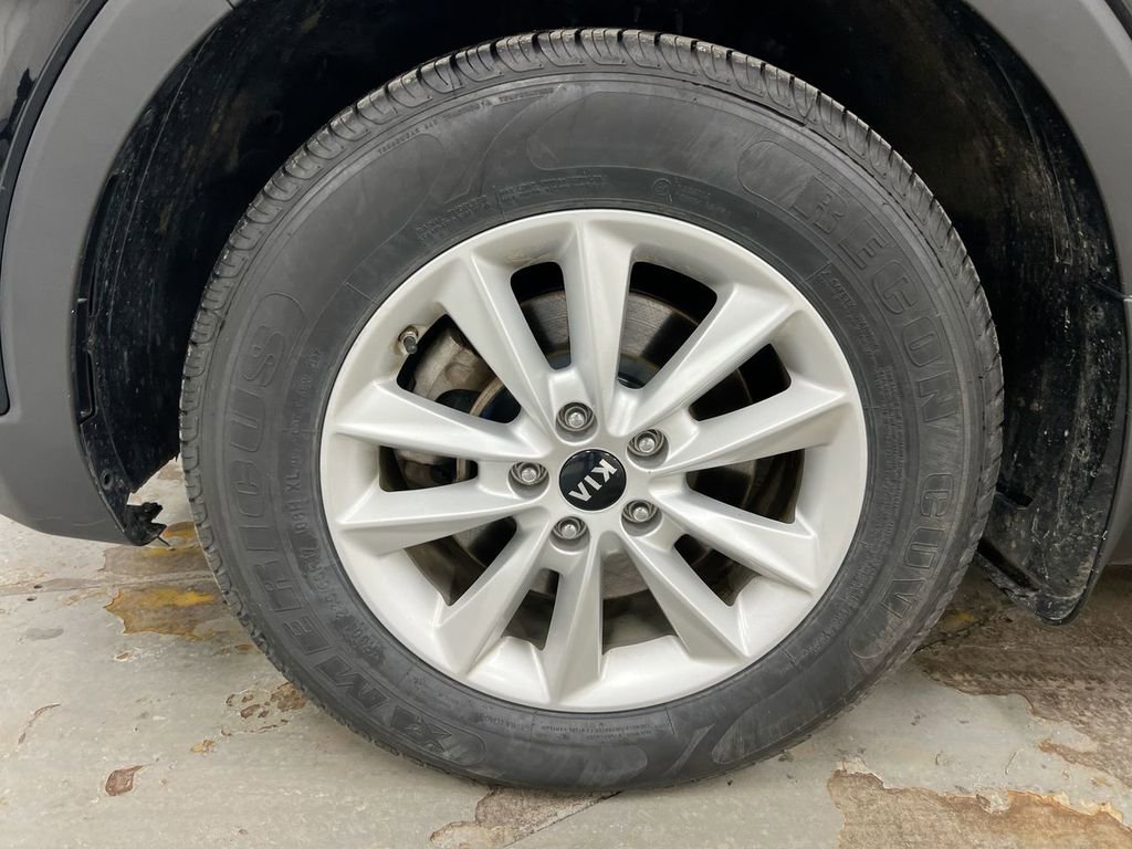 Used 2019 Kia Sorento L image 25