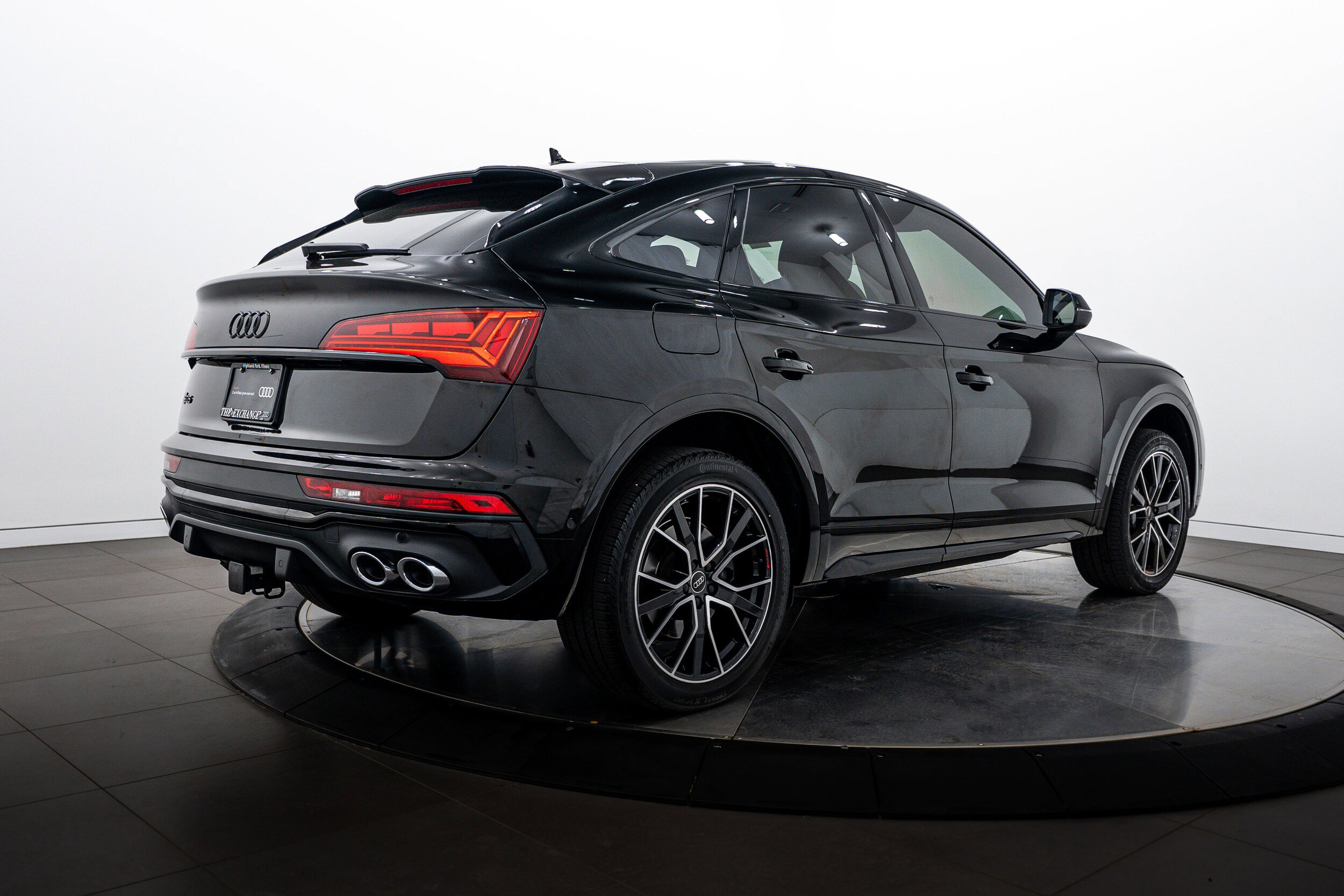 Certified 2024 Audi SQ5 Prestige w/ Prestige Package AWD/4WD image 4