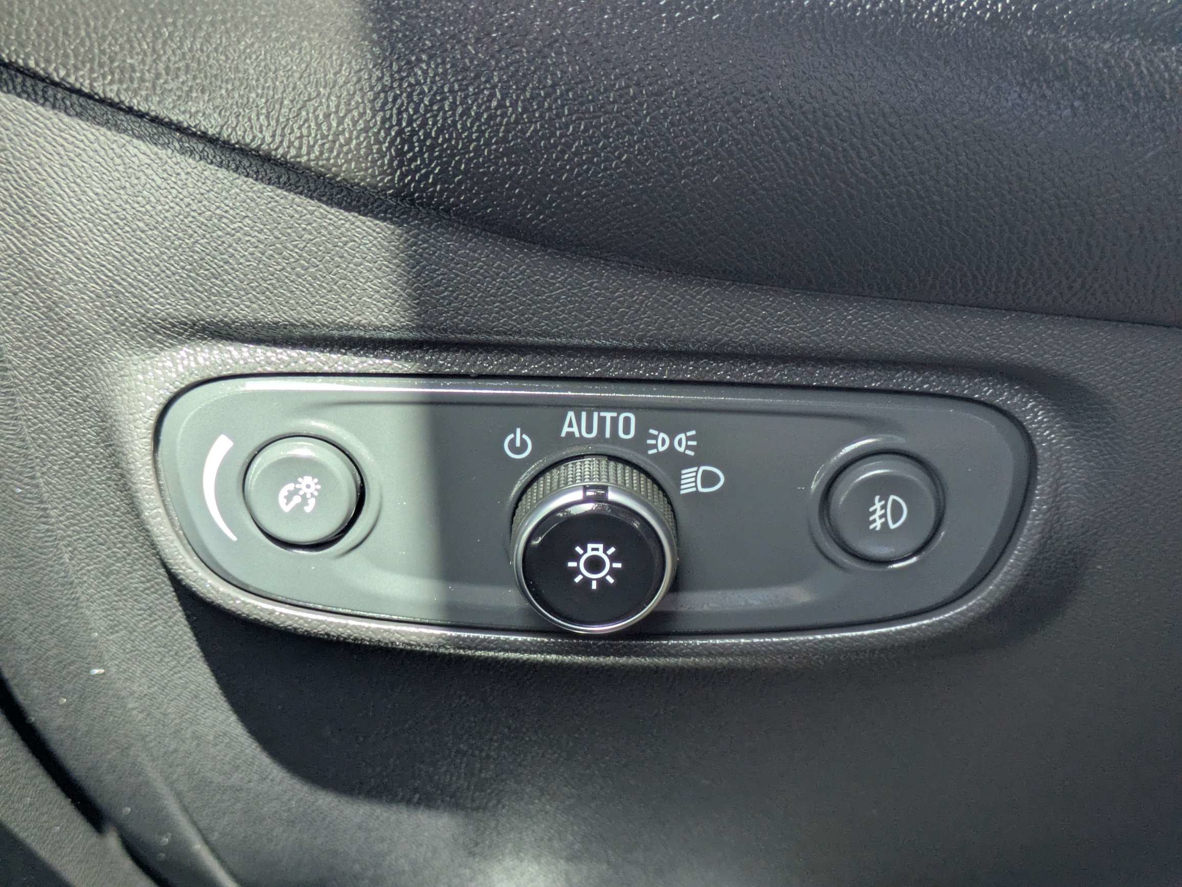 Used 2021 Chevrolet Equinox LT FWD image 27