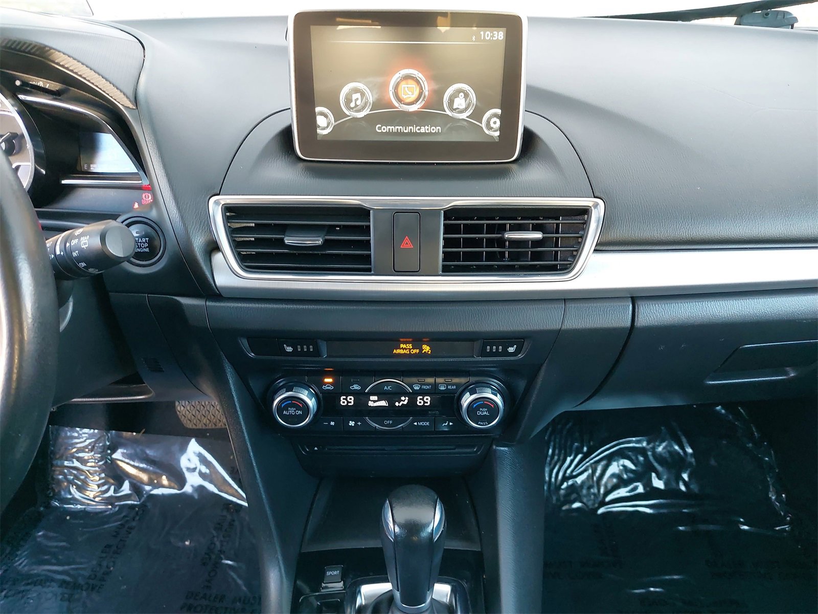 Used 2016 MAZDA MAZDA3 s Touring image 22