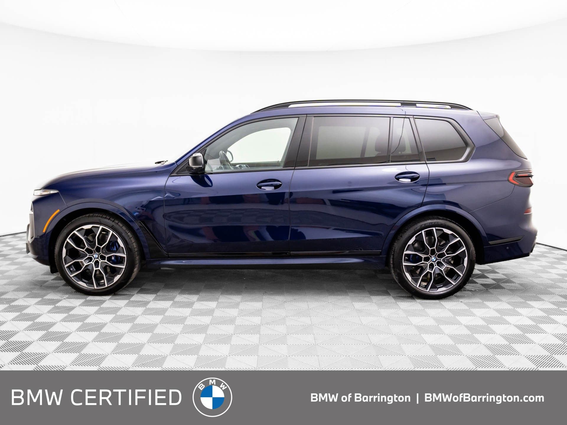 Used 2025 BMW X7 M60i image 2