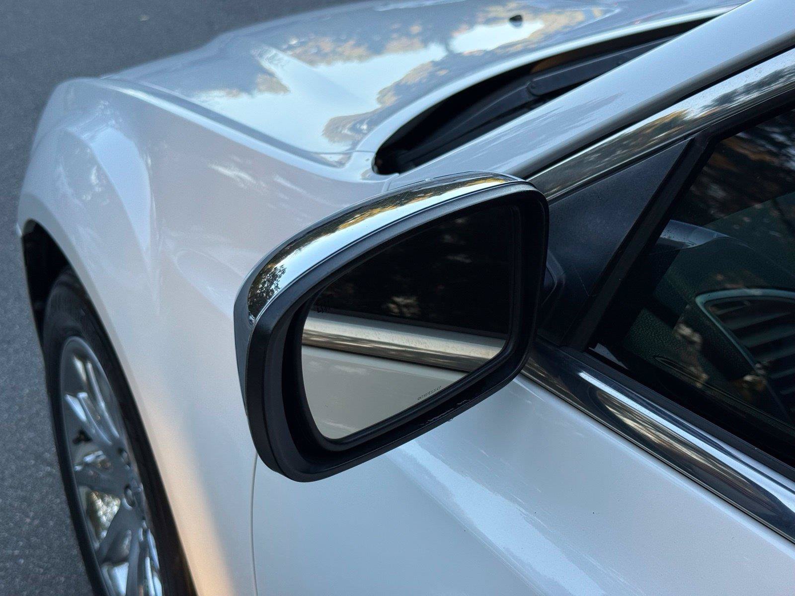 Used 2014 Chrysler 300 C RWD image 12