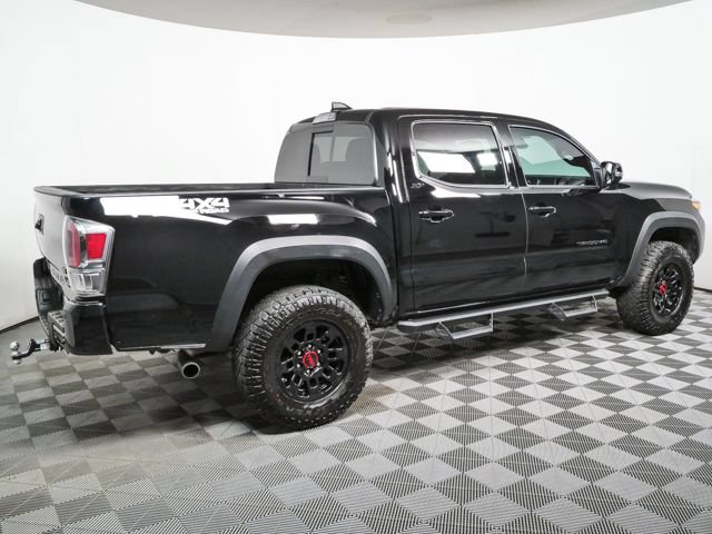 Used 2023 Toyota Tacoma TRD Off-Road w/ TRD Premium Off Road Package AWD/4WD image 2