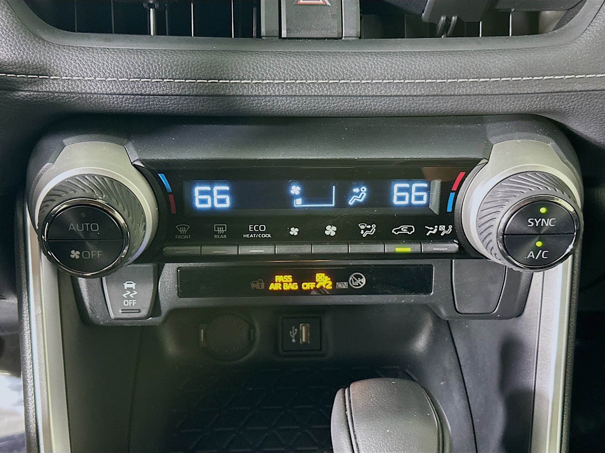 Certified 2025 Toyota RAV4 LE AWD/4WD image 22
