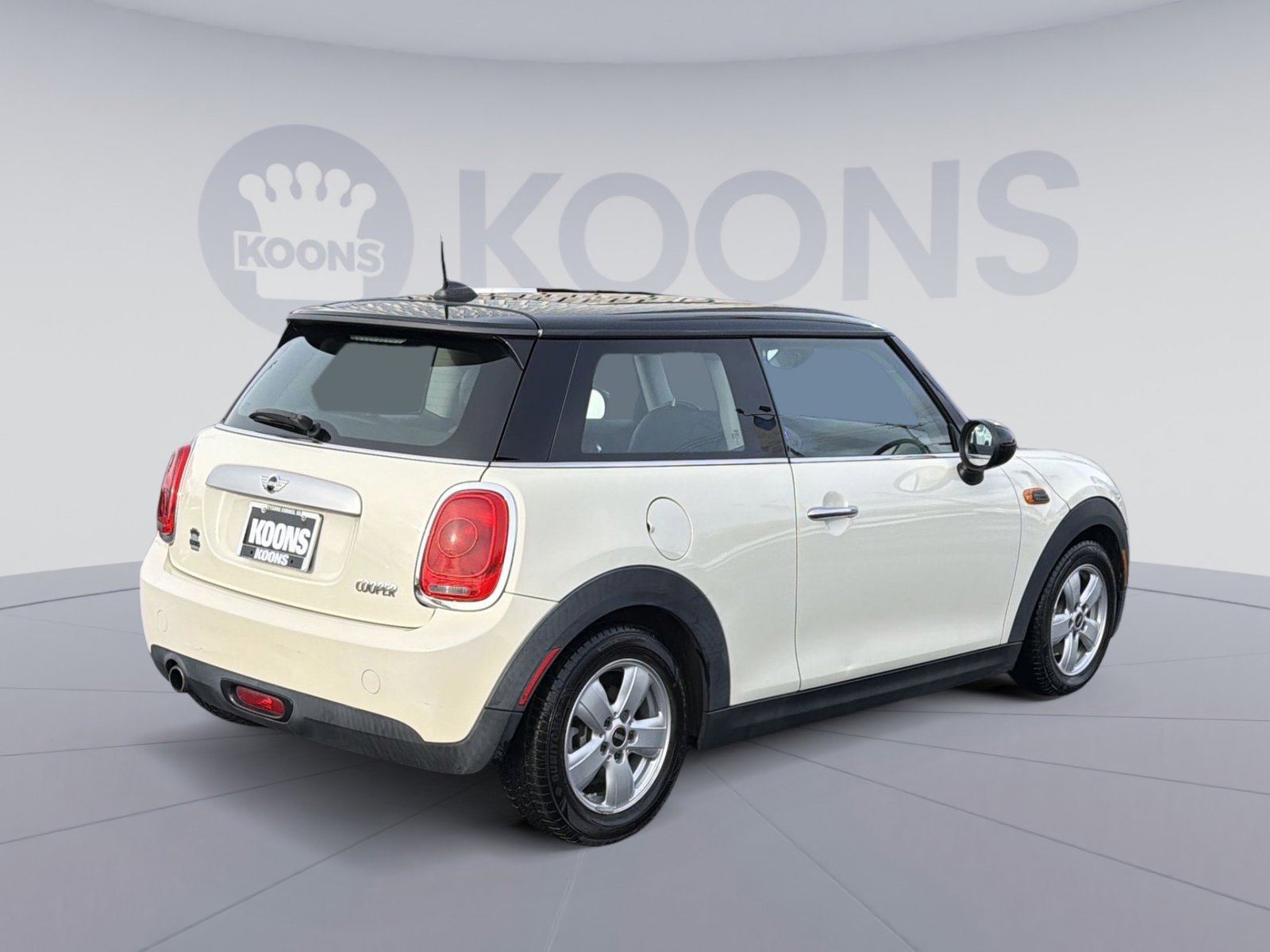 Used 2014 MINI Cooper 2-Door Hardtop image 7