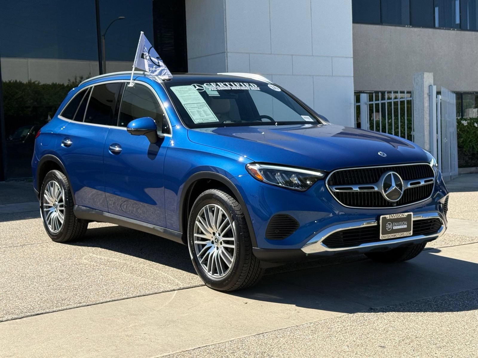 Used 2026 Mercedes-Benz GLC 300 image 8