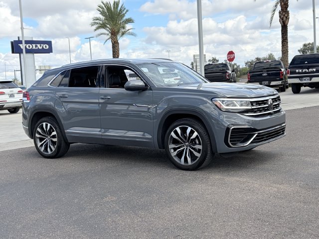 Used 2023 Volkswagen Atlas Cross Sport SEL Premium R-Line AWD/4WD image 4