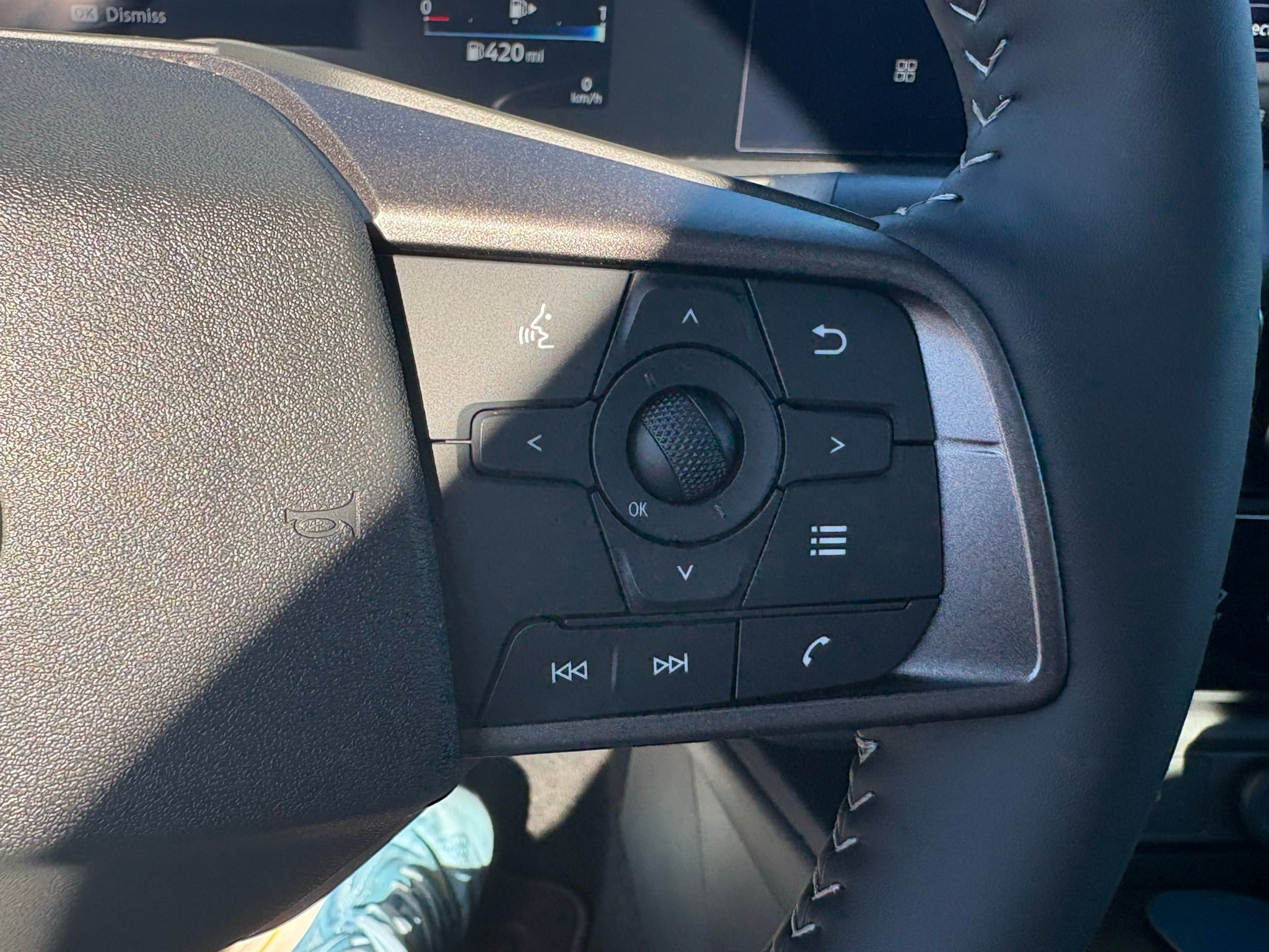 New 2027 Nissan Sentra SV w/ SV Convenience Package FWD image 15