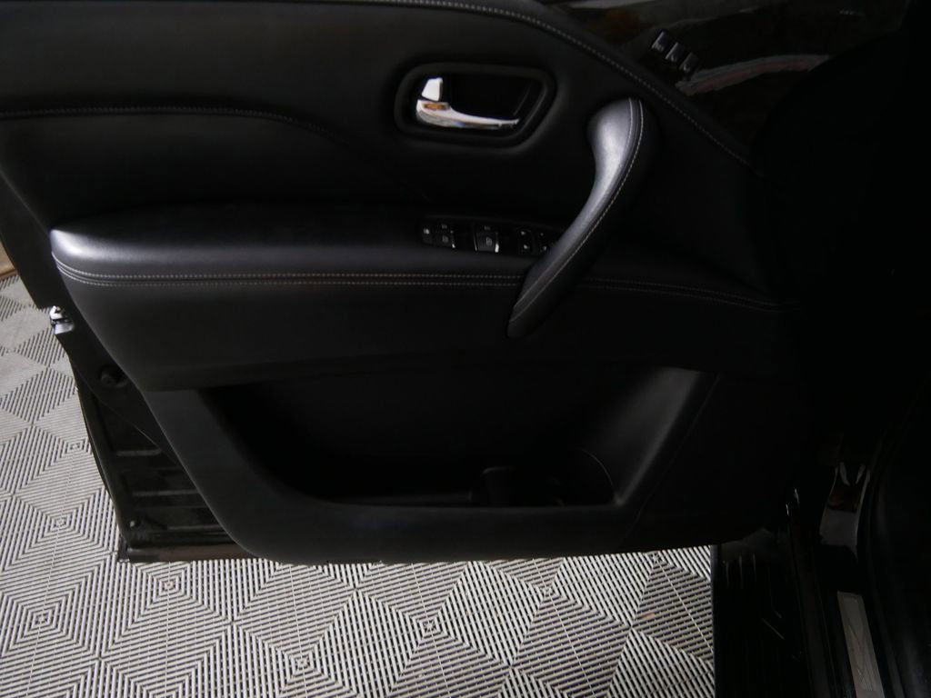 Used 2022 INFINITI QX80 Luxe image 13