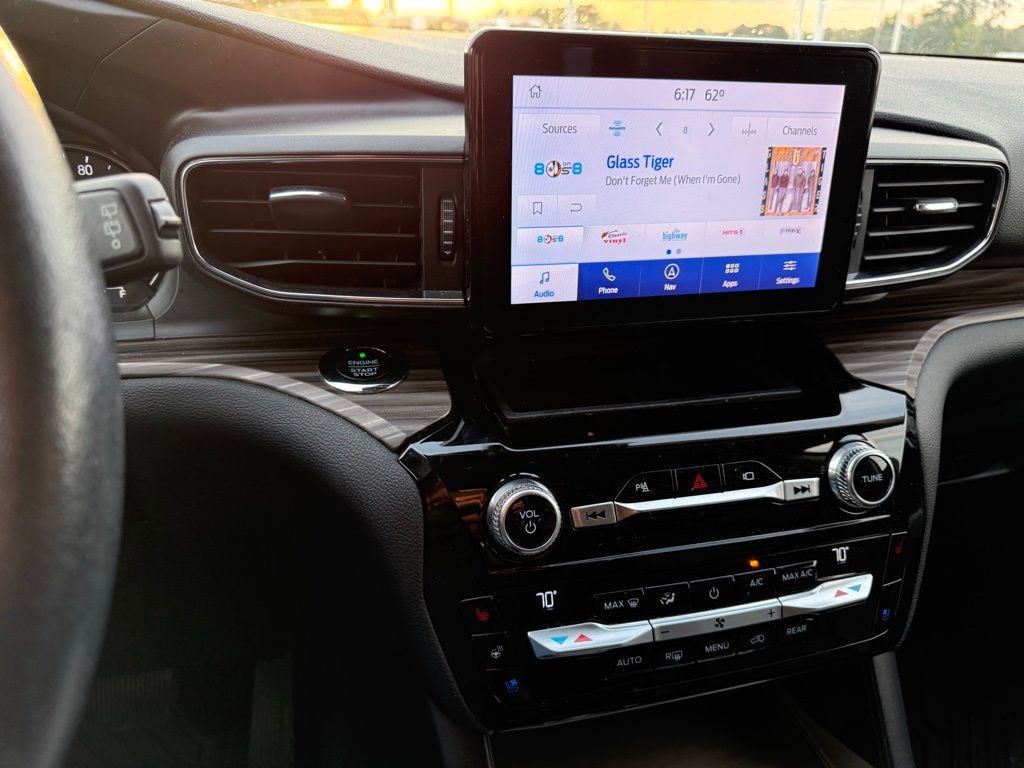 Used 2021 Ford Explorer Limited w/ Equipment Group 301A image 15